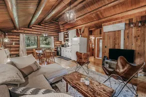 76gs - Genuine Log Cabin - Wifi - Pets Ok - Sleeps 4 2 Bedroom Home by Redawning - Image 4
