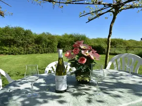 Authentic holiday home in Oussoy-en-Gâtinais with private swimming pool - Image 3