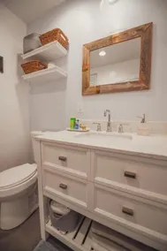 Charming Valley Village Guesthouse - Image 4