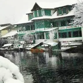 Hotel Heaven Canal - Image 5