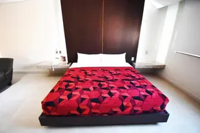 Hotel & Suites Ferri - Image 2