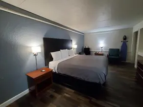 Americas Best Value Inn - Little Rock / West Medical Center - Image 4