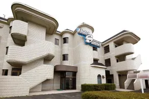 Hotel Sunset - Image 5