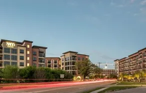 Midtown Luxury/Main Street Wonder - Image 5