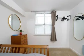 Central Hackney Apartment - Image 3