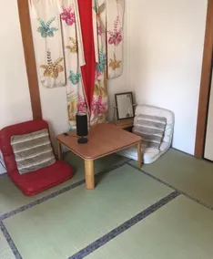 A La Maison - Image 3