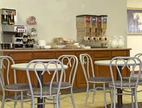 Travelodge West Knoxville - Image 4