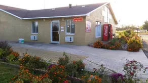 Red Carpet Inn Dix - Image 5