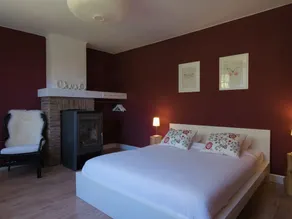 Nice House With Swimming Pool, Pleasantly Renovated - Image 3