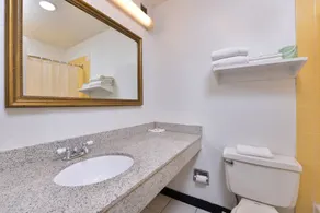 Red Carpet Inn Hornwood Drive - Image 3