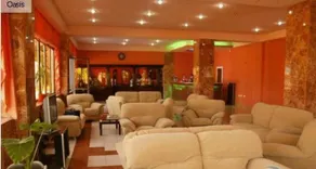 Hotel Oasis - Image 4