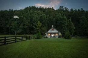The Barn At Cold Mountain Pond is an Endearing Family Cabin Nestled in the Heart of the Cherry Log - Image 2