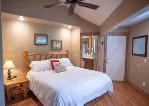 Mt. Shavano Chalet At Creekside Chalets Cabin - Image 3