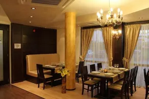 Tsarigrad Hotel - Image 2