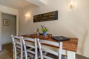Candlemaker's Cottage, Marshfield - sleeps 6 guests  in 3 bedrooms - Image 4