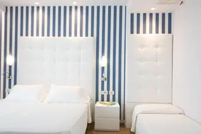 Hotel Fedora - Image 2