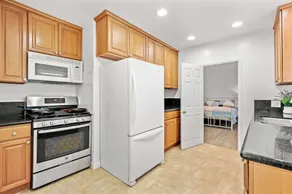 Cozy Home Near LA With Full Kitchen Laundry - Image 5