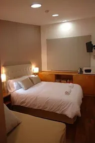 Hostal Cel Barcelona - Image 3