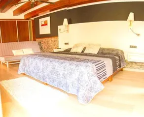 10 bedrooms villa with private pool jacuzzi and enclosed garden at Sils - Image 3