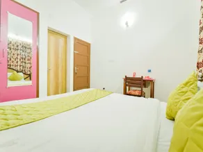 Cozy Home Stay in Edapally Kochi - Image 2
