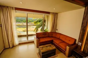 RIVERINE SUITES - Image 2