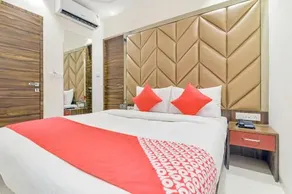 Hotel Victoria Grand by OYO Rooms - Image 5