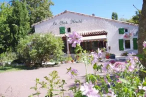 Le Clos Fleuri - Image 2