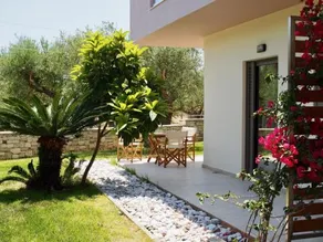 Lena Mare - Image 2