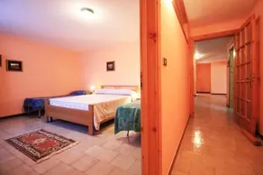La Taverna - Image 4