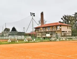 Hotel Champion - Image 2