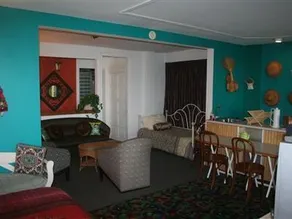 Last Resort B&B Inn - Image 2