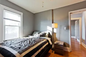 Amazing 5 Bedroom Downtown Ferndale House - Image 2