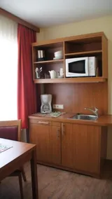 Mountain Motel - Image 5