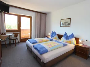Spacious Apartment near Ski Trail in Maishofen - Image 3