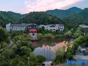 the Fa Shui Forest Hot Spring Resort - Image 2