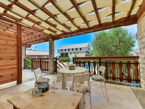 Pleasant Holiday Home in Polača with Swimming Pool - Image 2