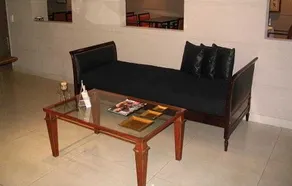 Migueletes Plaza Suites - Image 1