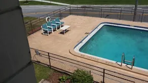 Lake Wire Inn - Image 4