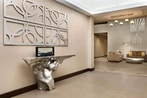 Radisson Hotel Akron/Fairlawn - Image 2