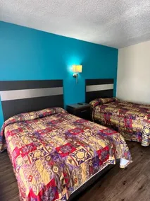 Economy Inn - Image 3