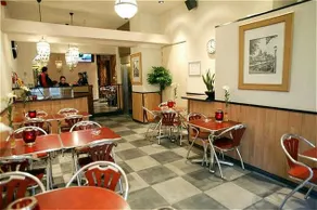 Amsterdam Hotel Season Star - Image 3