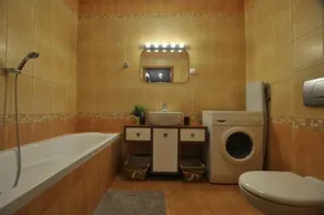 Fieldorfa Apartment - Image 3