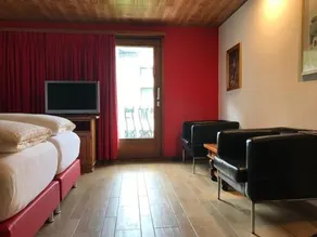 Central - Image 3