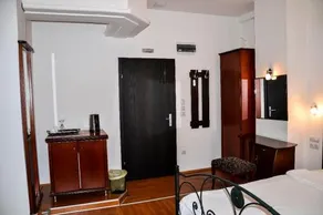 Porta - Image 3