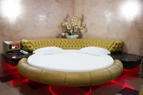 Shanadu Motel - Image 2