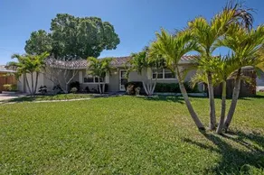 Upgraded Seminole Home In A Quiet Neighborhood - Image 3
