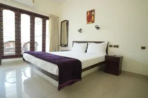 Hotel Sunrise - Image 3
