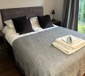 Cozy Two Bedroom Chalet in Sidmouth - Image 4