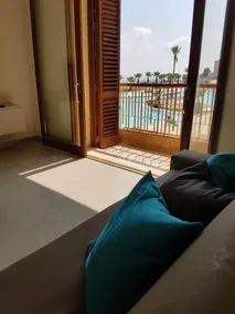 Fort Cambray Apartment with Spectacular Sea Views - Image 4