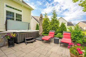 Golf-front Personal Arcade Hot tub Outdoor Kitchen - Image 4